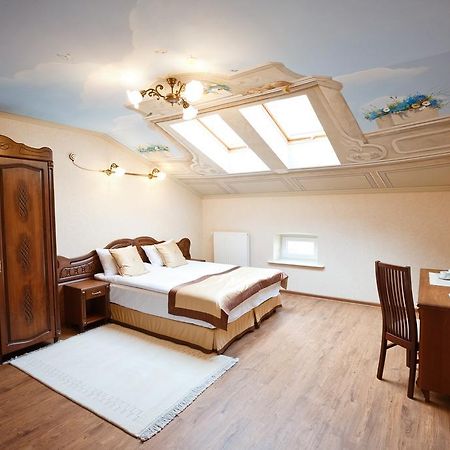 Mini-Hotel Guest House Inn 利沃夫 客房 照片