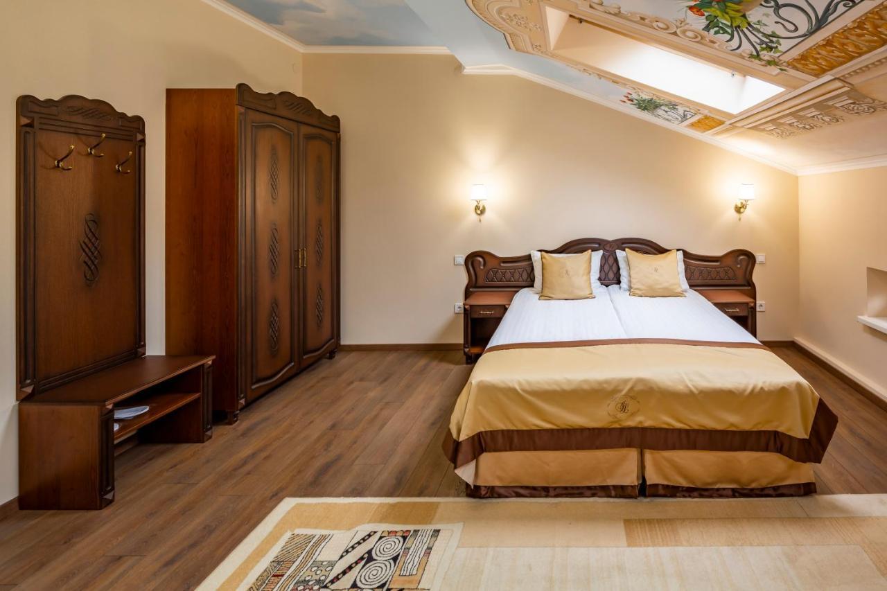 Mini-Hotel Guest House Inn 利沃夫 外观 照片
