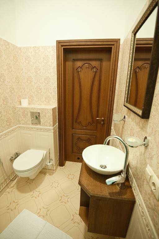 Mini-Hotel Guest House Inn 利沃夫 外观 照片