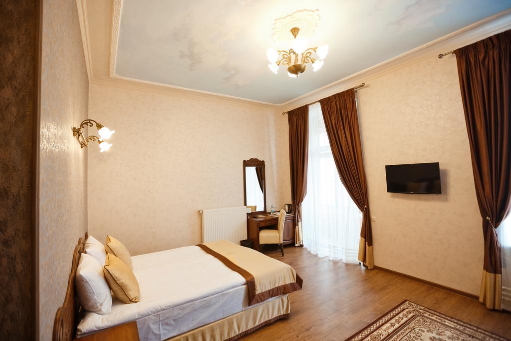 Mini-Hotel Guest House Inn 利沃夫 客房 照片