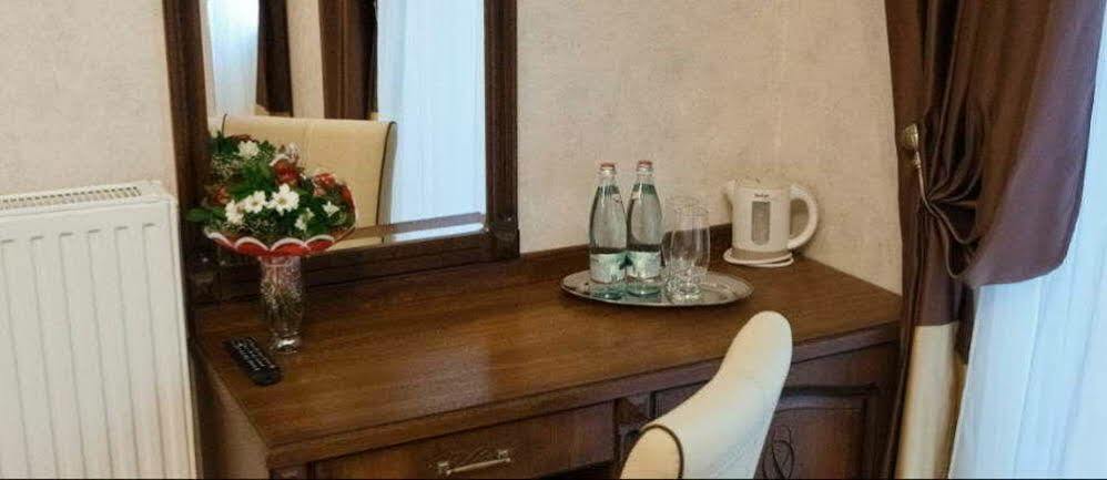 Mini-Hotel Guest House Inn 利沃夫 外观 照片