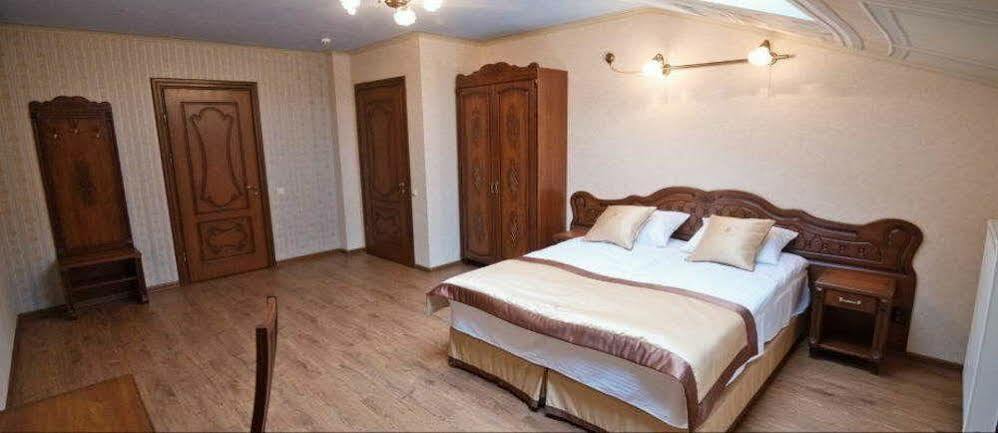 Mini-Hotel Guest House Inn 利沃夫 外观 照片